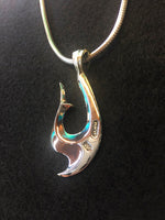 Load image into Gallery viewer, matua. pendant top with silver chain.meaning:good luck.
