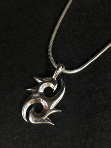 behid-the-two-eagles-pendant-and-silver-necklace.　meaning : balancing heart and mind.