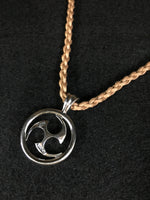 画像をギャラリービューアに読み込む, behind-the-world-triad-pendant. meaning : eternity &amp; cosmic creativity.
