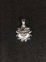 将图片加载到图库查看器，soluna-pendant. meaning : harmony, unity in diversity, the merging of opposites.
