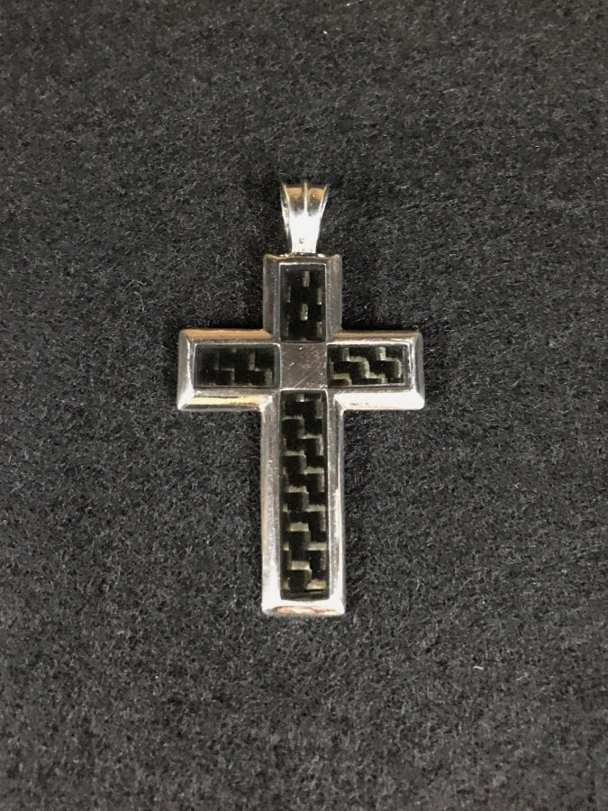 tech-cross-pendant. meaning : a meld of past and the future.  Carbon and silver material．